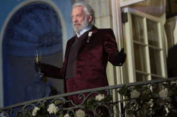 Donald Sutherland, Iconic Actor from 'MAS*H' and 'The Hunger Games,' Passes Away at 88